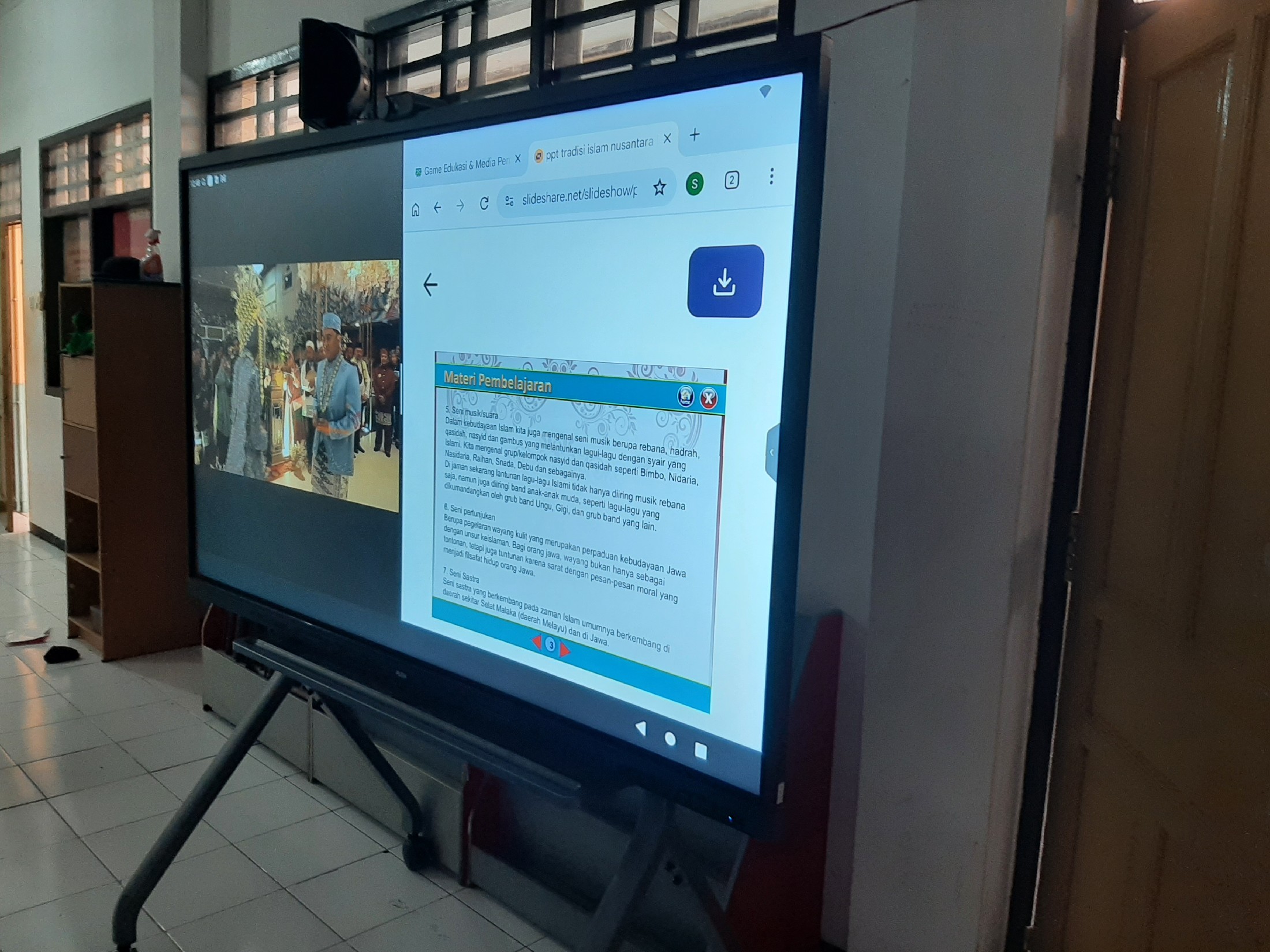 <p>Tradisi dan budaya islam di indonesia</p>