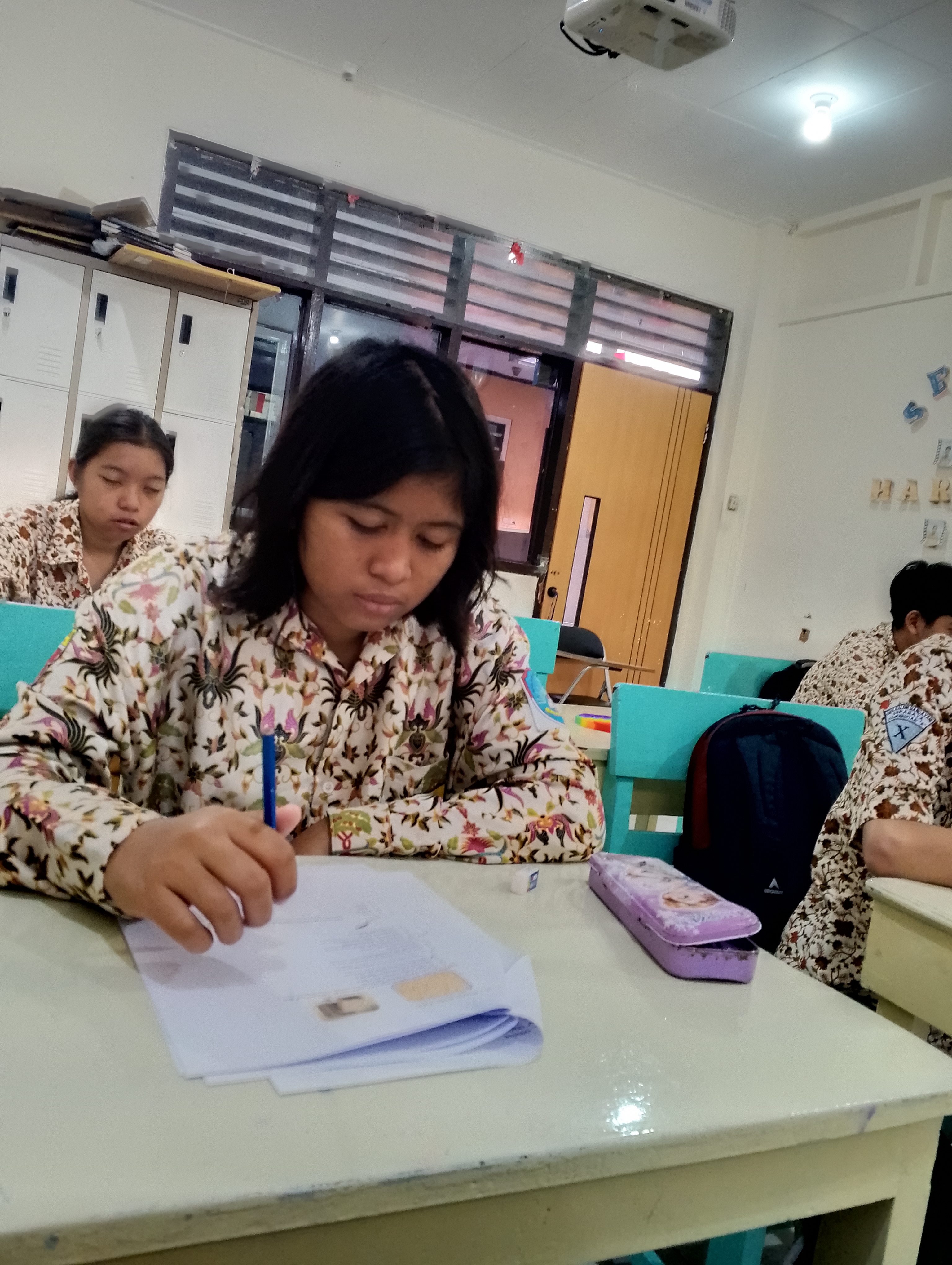 <p>PTS prakarya seni budaya</p>