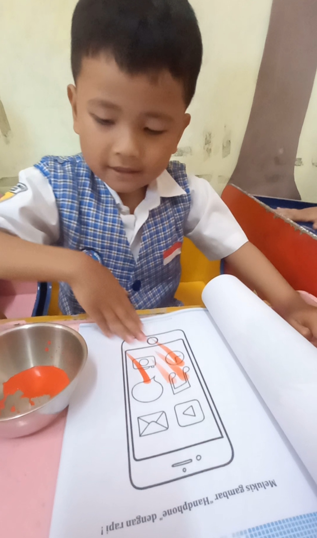 <p>Finger painting</p>