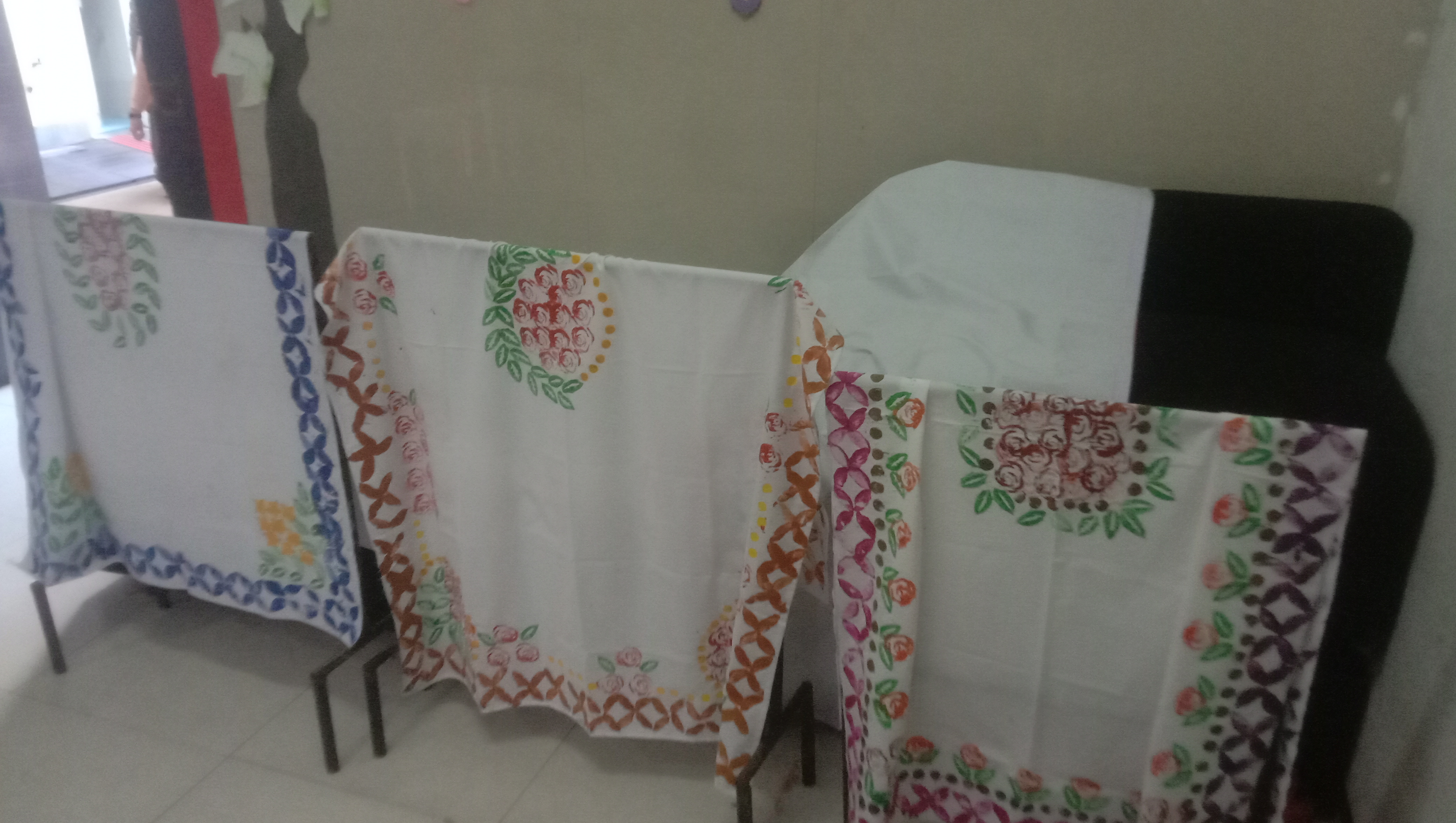 <p>mendampingi anak kls 6 SD UKK</p>