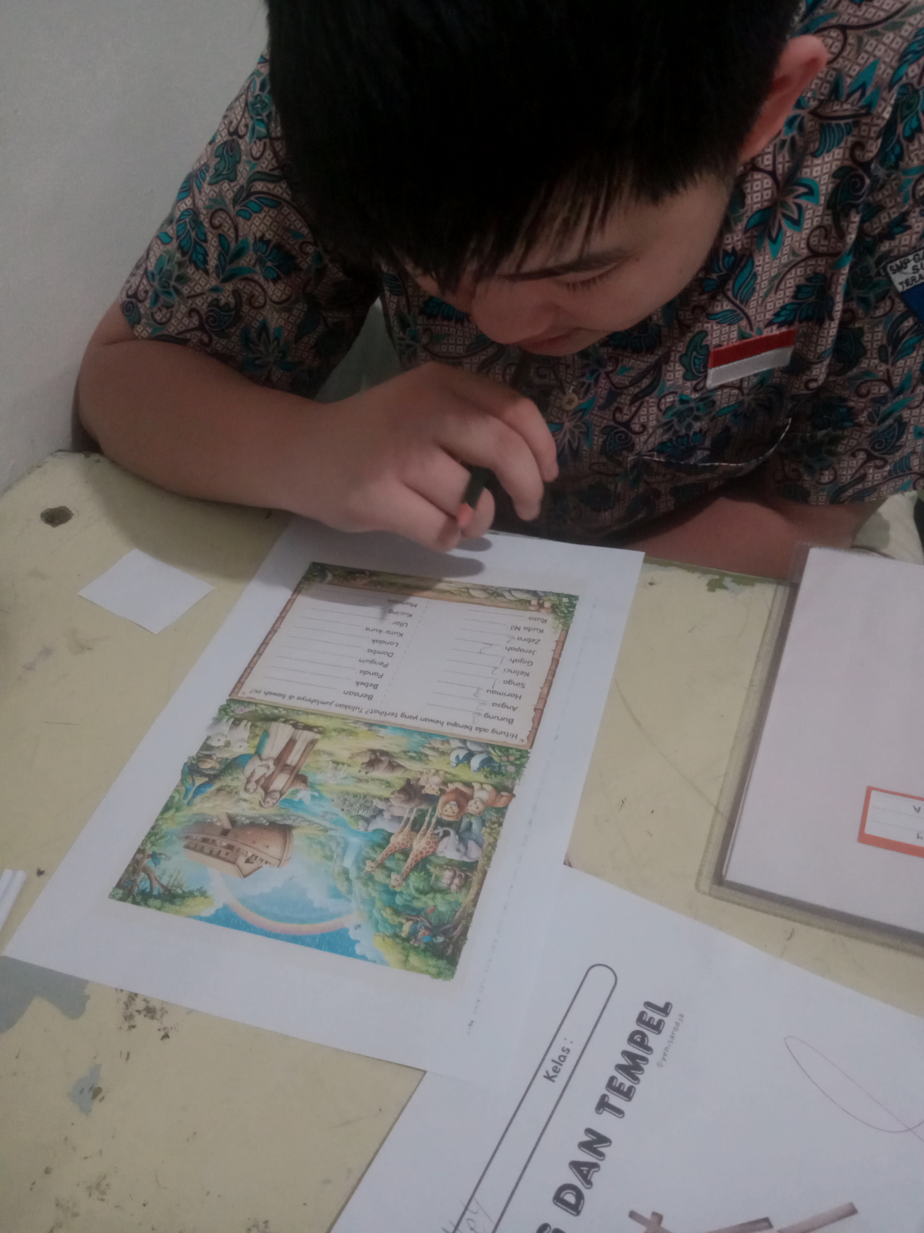 <p>Sejarah nabi Nuh</p>