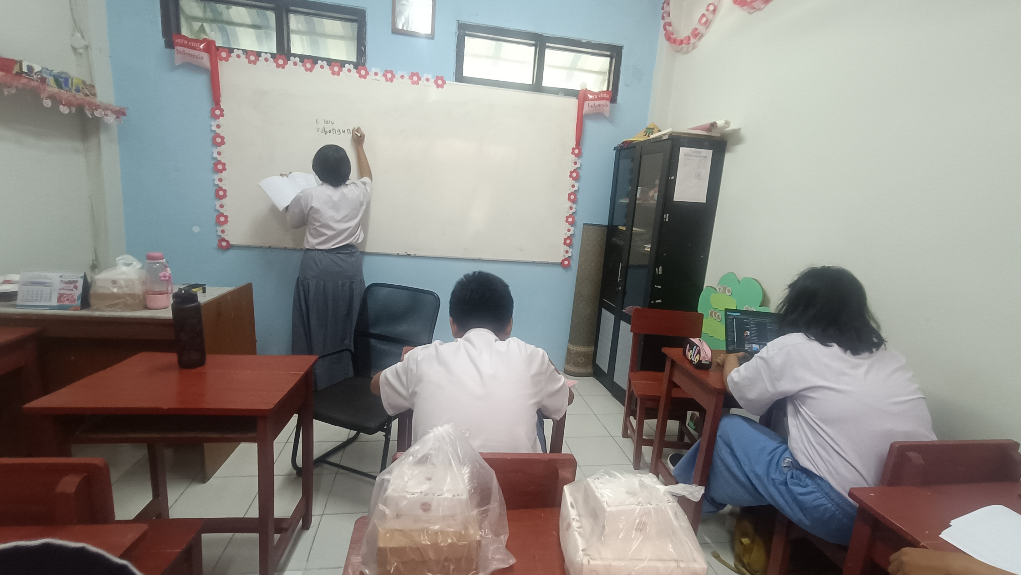 <p>Jaringan Perdagangan dan pelayaran serta Peninggalan Bersejarah </p>