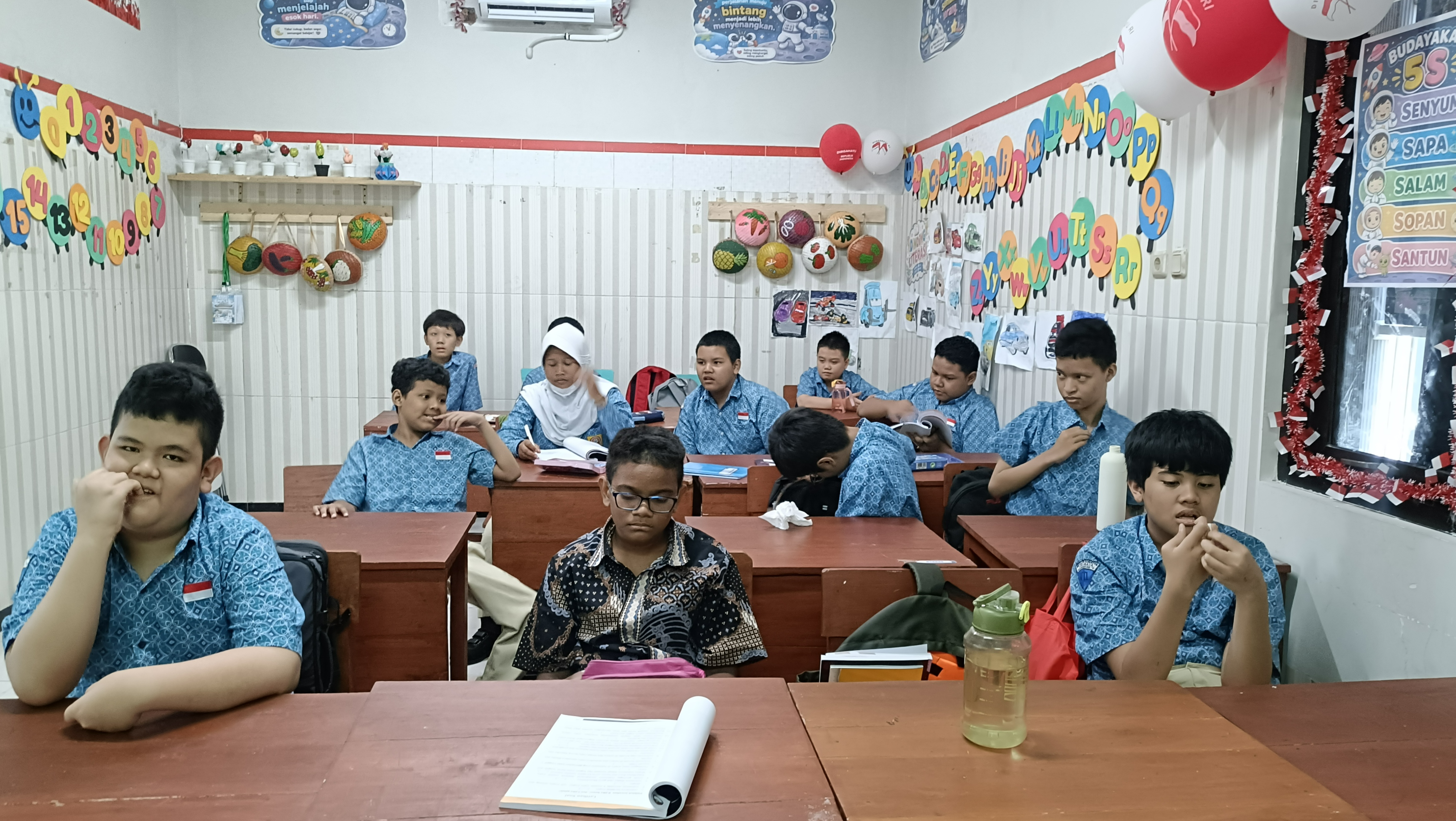 <p>Kondisi geografis Indonesia </p>