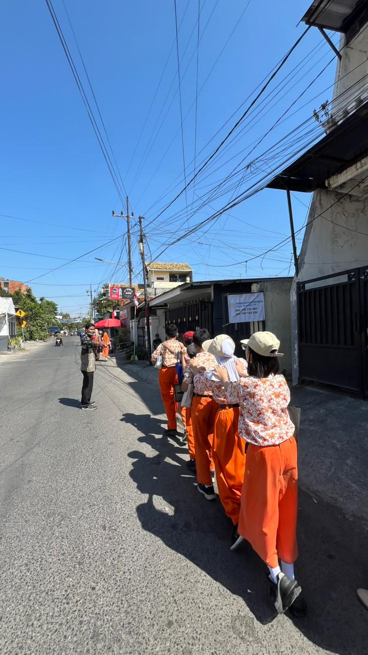 <p>Mengenal Pasar Tradisional</p>
